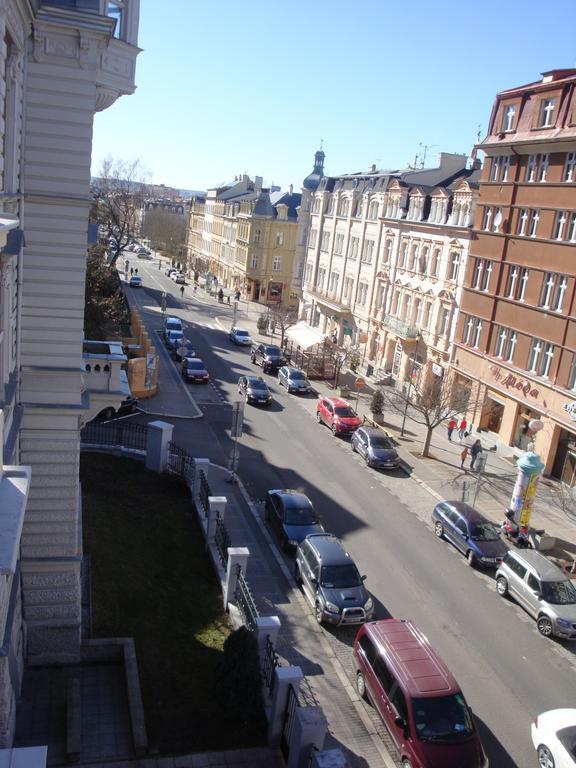 Apartment Themis Karlovy Vary Bagian luar foto