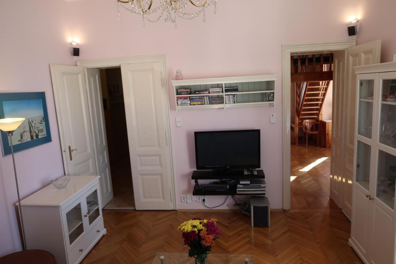 Apartment Themis Karlovy Vary Bagian luar foto